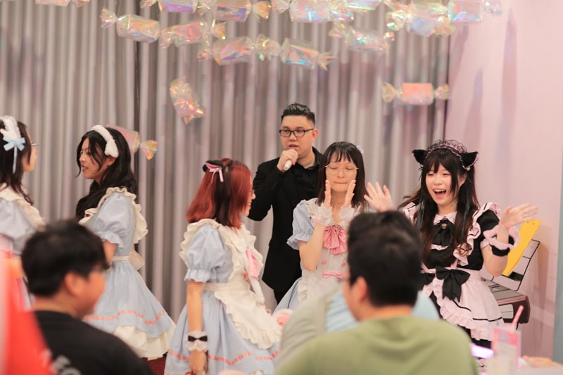 Soru Maid Cafe: Japanese Subculture in Hanoi