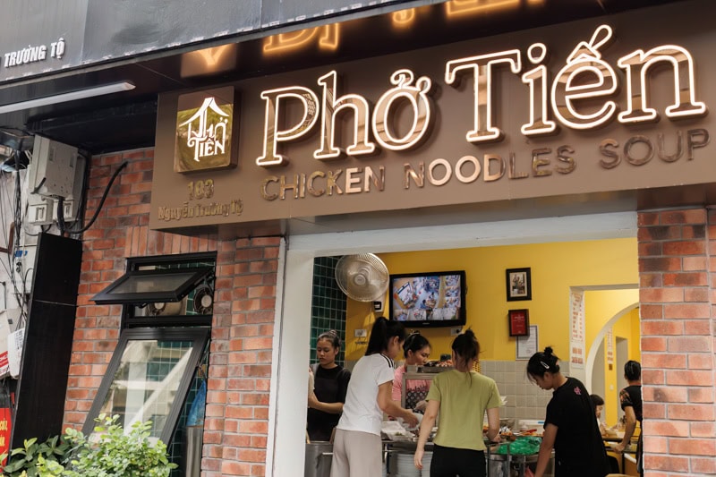 5 Chicken Phở places to try in Hanoi