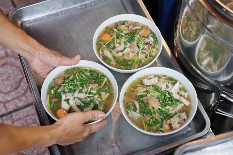 5 Chicken Phở places to try in Hanoi - Phở Gà Châm 64–68 Yên Ninh