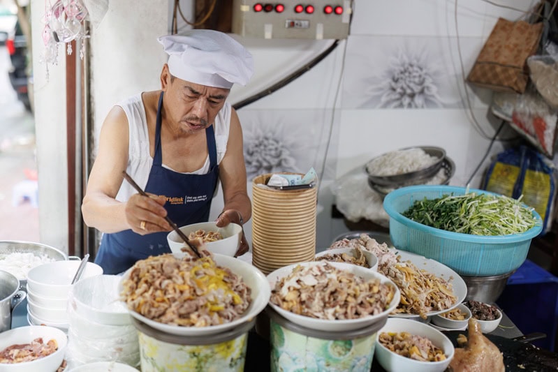 5 Chicken Phở places to try in Hanoi - Phở Gà Hải Anh 2 Ngũ Xã