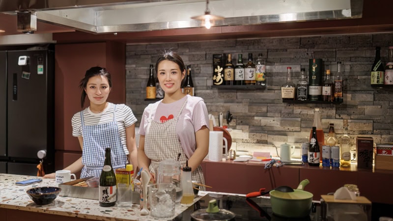 Anju Kitchen: Hanoian lakeside Okinawan kitchen