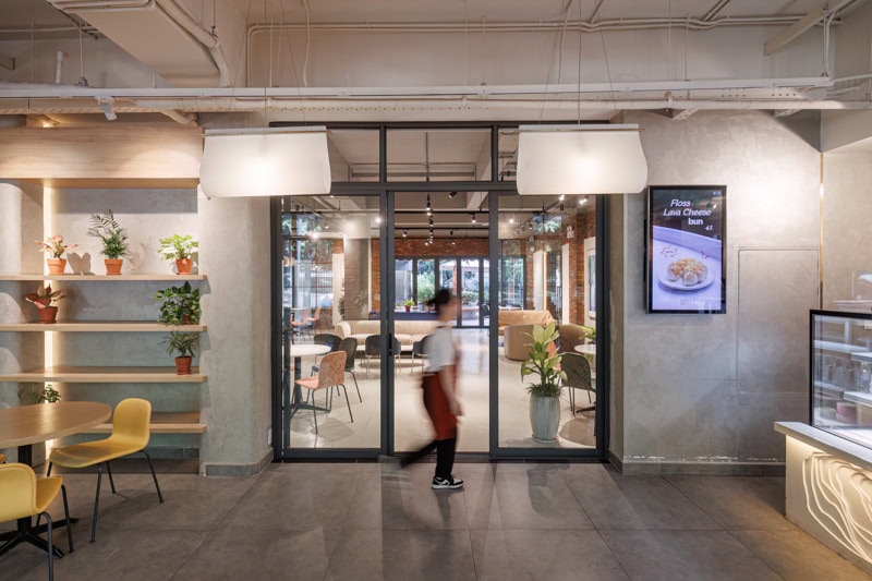 Paper & I co-working cafe space